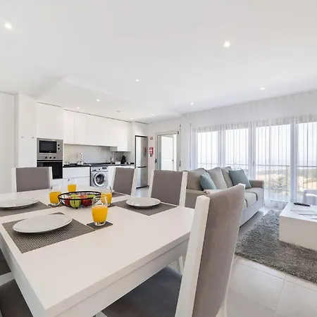 Muralha 2 - - By Sch Apartamento