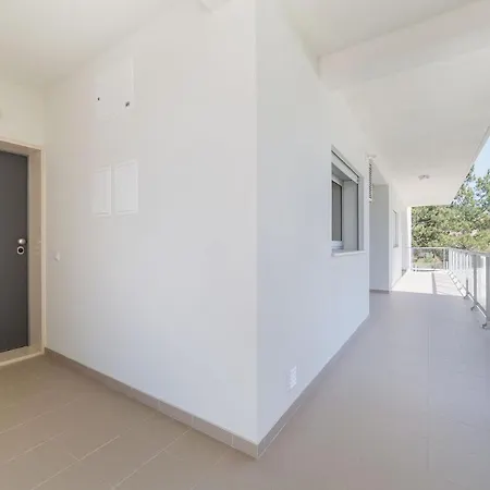 Muralha 2 - - By Sch Apartamento